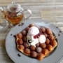 レストハウスで食べたバラワッフルとローズハーブティー