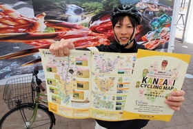 神崎郡３町の立ち寄りスポットを紹介するサイクリングマップ＝福崎町福田