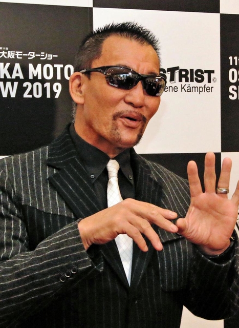 神戸新聞next 最新写真集 大阪モーターショー開幕 国内外２７社が車やバイク展示