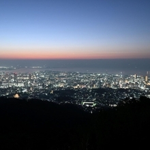 阪神・淡路大震災から３１年を迎えた神戸の街並み＝１７日午前６時２２分、神戸市長田区高取山町から望む（撮影・斎藤雅志）