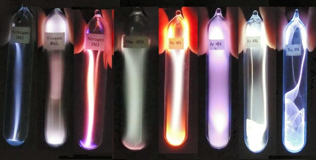 702）空気の成分 放電の色で気体の存在識別 | 理科の散歩道 | 神戸