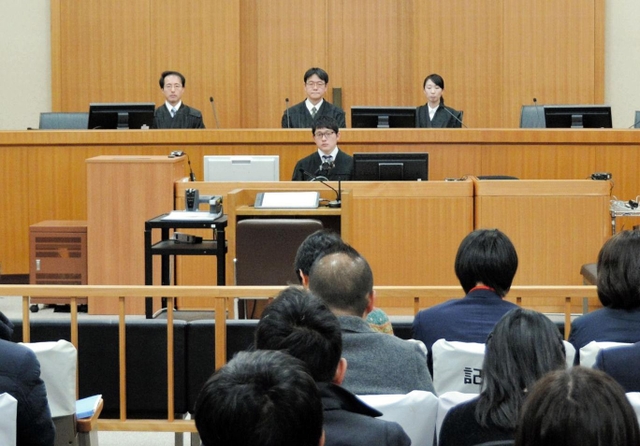野々村竜太郎被告の初公判が行われる法廷内＝２６日午前、神戸市中央区橘通２、神戸地裁（代表撮影）