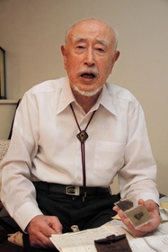 召集され、中国で戦った井垣義文さん。「戦争は無意味だ」＝豊岡市大手町