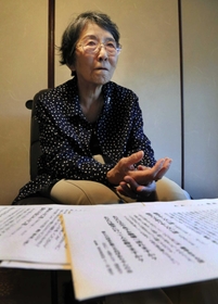 「おばあちゃんからのお願い」を３人で作成した浅尾充子さん