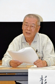 空襲体験などを語る杉村肇さん