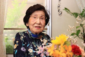 明石市の空襲の様子など、戦時の体験を語る炭谷光世さん＝明石市大蔵中町（撮影・斎藤雅志）