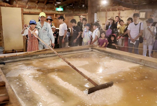 神戸新聞next 連載 特集 新五国風土記 ひょうご彩祭 第7部 水ものがたり 7 塩作り 神戸新聞next 連載 特集 新五国風土記 ひょうご彩祭 第7部 水ものがたり 7 塩作り