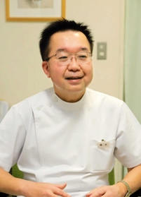 在宅医療について語る兵庫県医師会の橋本彰則常任理事＝明石市大久保町ゆりのき通１