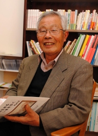 「加古川元気会」代表の吉田正巳さん＝加古川市野口町長砂、リバティかこがわ