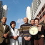 ２００４・１１・２２　「アクタ西宮」で頑張る＝西宮市北口町