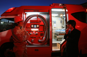 火事にも救急にも対応する「消救車」。斬新なアイデアが形になった＝三田市テクノパーク
