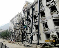 神戸新聞next 記事特集 兵庫を参考に丸ごと被災の町保存 中国四川大地震