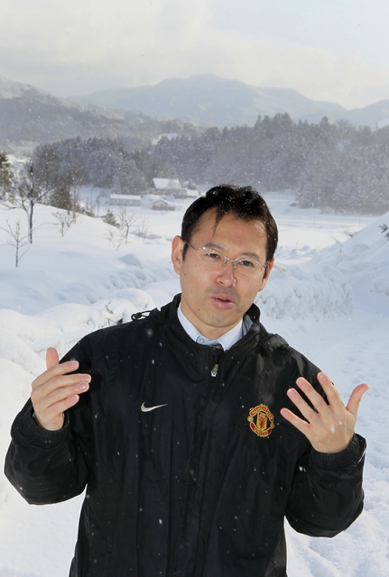 村上さんは防災を中山間地域の活性化に生かそうと考える＝島根県飯南町（撮影・大山伸一郎） 