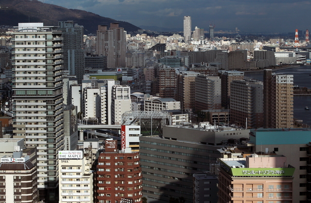 神戸市・高層ビル群（撮影・宮路博志）