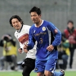 柳沢敦（右）と遠藤彰弘