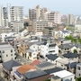 復興区画整理事業を経て、３階建て住宅が整然と並ぶ＝神戸市灘区琵琶町（撮影・中西幸大）