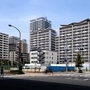 再開発事業が進み、公営住宅やマンションが立ち並ぶ大若３地区＝神戸市長田区大橋町（撮影・三浦拓也）