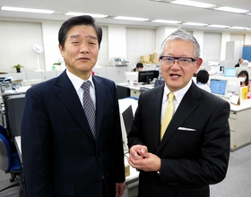 「独立した以上、赤字は出せないと強迫観念がありました」と振り返る椿野正治さん（左）と、竹中睦芳さん＝神戸市中央区磯上通４、ジィ・アンド・ジィ