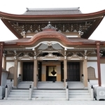 ２１年ぶりに再建された海泉寺の本堂＝神戸市長田区駒ケ林町３（撮影・小林良多）