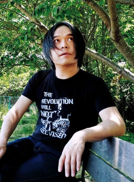 ボーカル＆三線の中川敬さん