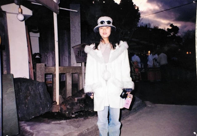 大川美幸さん。１９９５年の初詣で美佐代さんが撮影した