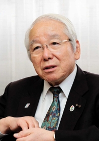 兵庫県知事　井戸敏三氏