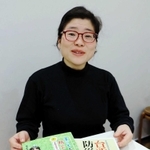 「自分のライフスタイルに合った防災を取り入れて」と語る坂本佳奈さん＝神戸市東灘区