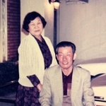 藤野守さん（右）と愛子さん（春樹さん提供）