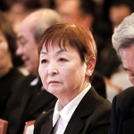 追悼式典に出席した遺族代表の松本幸子さん＝１７日午前１１時１１分、神戸市中央区、兵庫県公館（撮影・斎藤雅志）