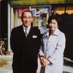 北村末広さんと妻の浅子さん