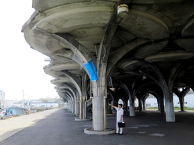 青苗漁港に建造された避難用の人工地盤