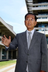 阪神・淡路大震災の発生日に消防庁長官に就任した滝実さん＝奈良市登大路町