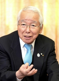 兵庫県知事　井戸敏三氏