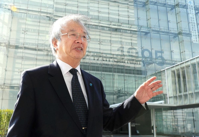 「災害は進化している。防災の在り方も時代とともに変わる必要がある」と訴える河田恵昭さん＝神戸市中央区脇浜海岸通１、人と防災未来センター（撮影・鈴木雅之）