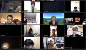 全国各地からの参加者が画面越しに黙とうした