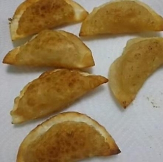 デザート（餃子の皮のミニアップルパイ）