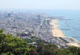 鉢伏山から望む絶景
