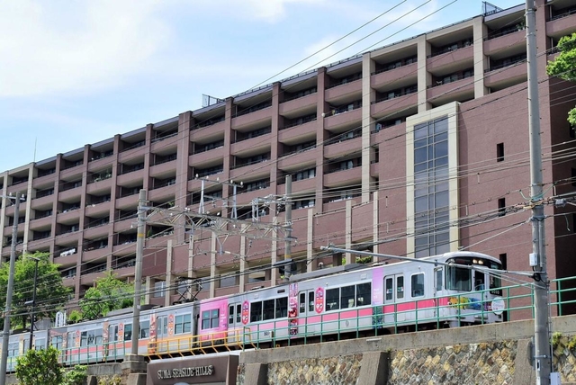 藤田ガーデンの跡地に建つマンション＝須磨区潮見台町