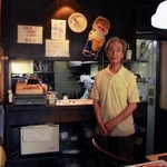 喫茶みやみずの店主北原利雄さん＝須磨区高倉台４