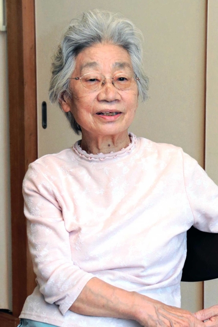 戦時中の経験を語る藤本吉江さん＝神戸市東灘区