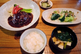 木曜日限定のランチ。毎回メニューが違うのも楽しみの一つだ