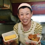 地元民から愛される総菜屋「千成」の店主・山野すま子さん＝神戸市垂水区上高丸３