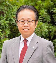 田辺泰美氏