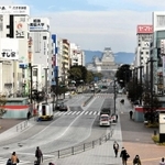 再整備が完了し、歩行者のにぎわいづくりが期待される大手前通り＝姫路市駅前町