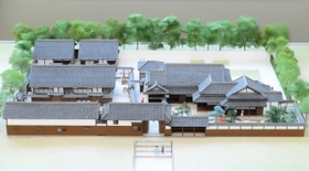 「初代県庁館」の模型