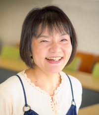 信友直子（ドキュメンタリー映画監督）